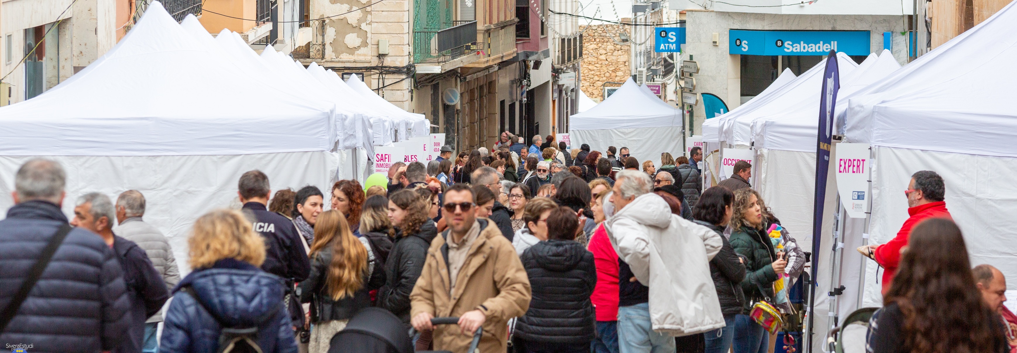 La Fiesta del Comercio vuelve a llenar las calles en Pedreguer