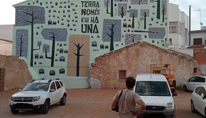 Pedreguer aposta per l'art urbà per fer visible la importància del medi ambient