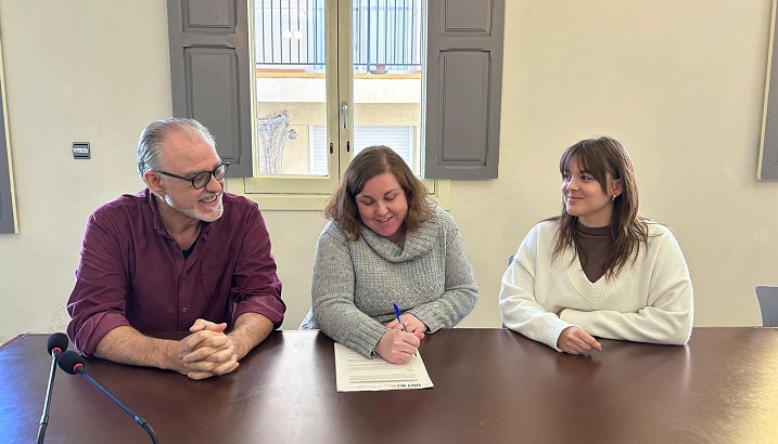 Signat un nou conveni entre l'Escola Infantil Municipal de Pedreguer “La Glorieta” i l'Ajuntament