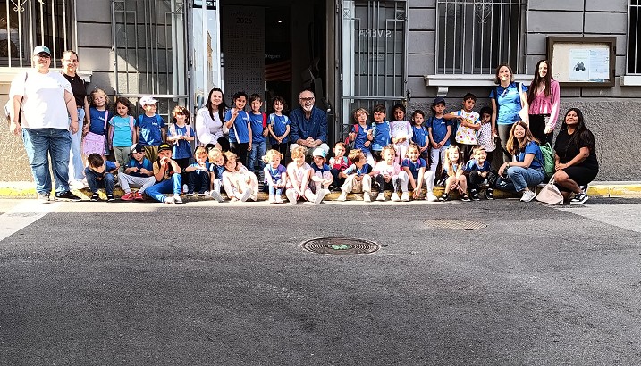 Alumnes dels col·legis de Pedreguer visiten el seu Ajuntament