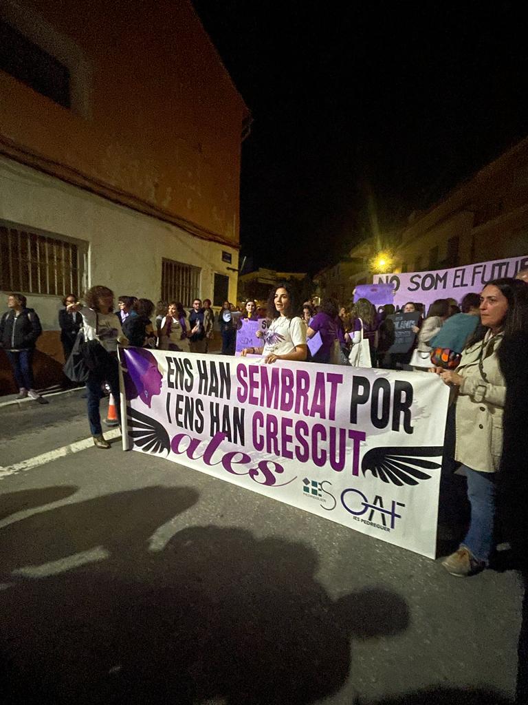 Rècord de participació en la ja tradicional manifestació del 8 de març a Pedreguer